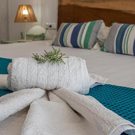 Nausika Rustic Cottage ปาเลโอกัสไตรซา ภายนอก รูปภาพ