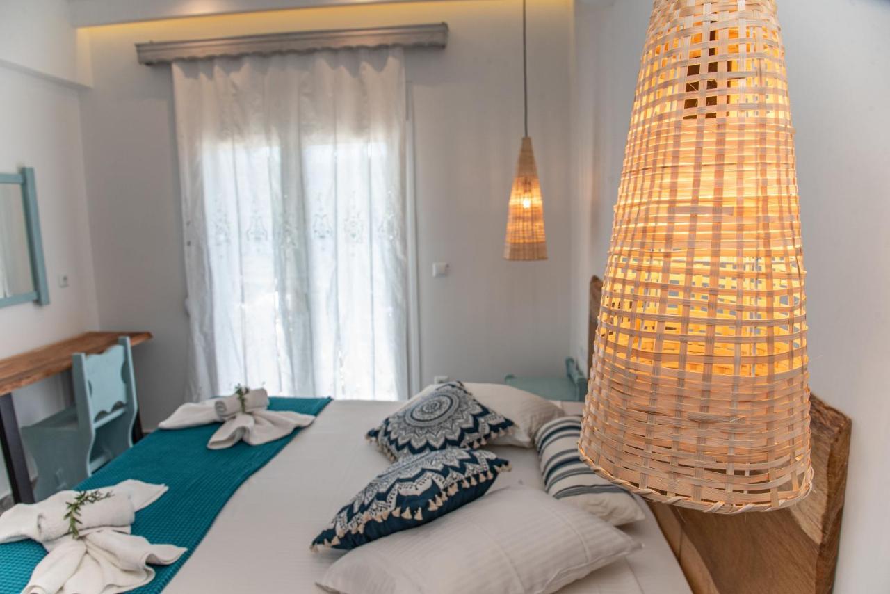 Nausika Rustic Cottage ปาเลโอกัสไตรซา ภายนอก รูปภาพ