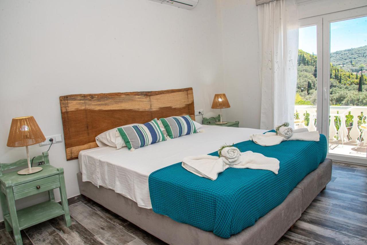 Nausika Rustic Cottage ปาเลโอกัสไตรซา ภายนอก รูปภาพ