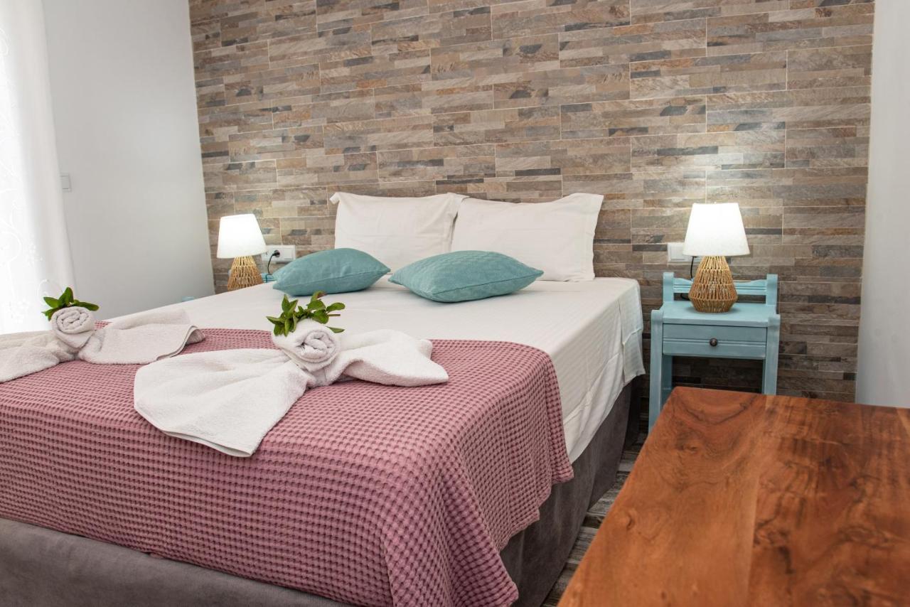 Nausika Rustic Cottage ปาเลโอกัสไตรซา ภายนอก รูปภาพ