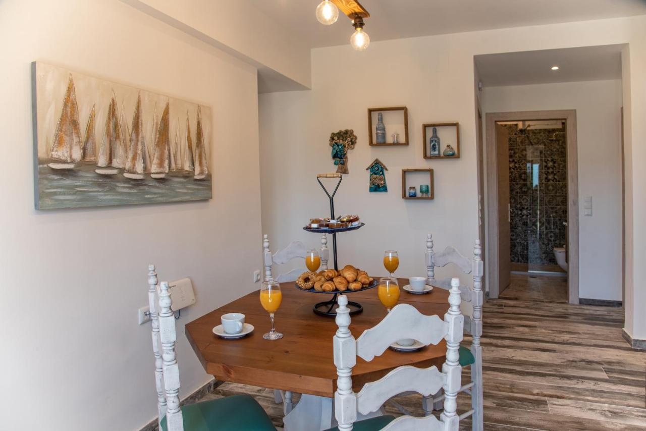 Nausika Rustic Cottage ปาเลโอกัสไตรซา ภายนอก รูปภาพ